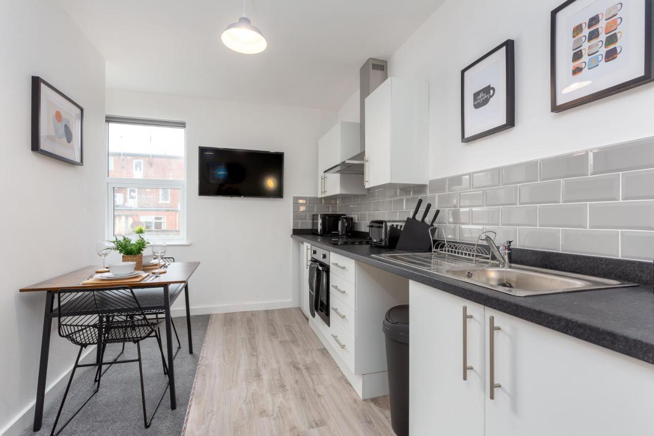 Charles Alexander Short Stay - Charnley House Apartments Blackpool Zewnętrze zdjęcie