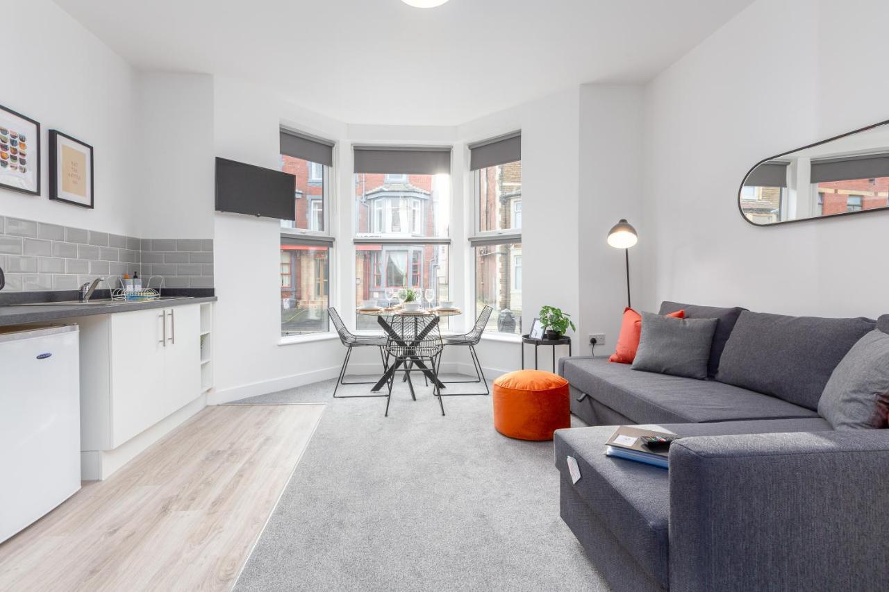 Charles Alexander Short Stay - Charnley House Apartments Blackpool Zewnętrze zdjęcie