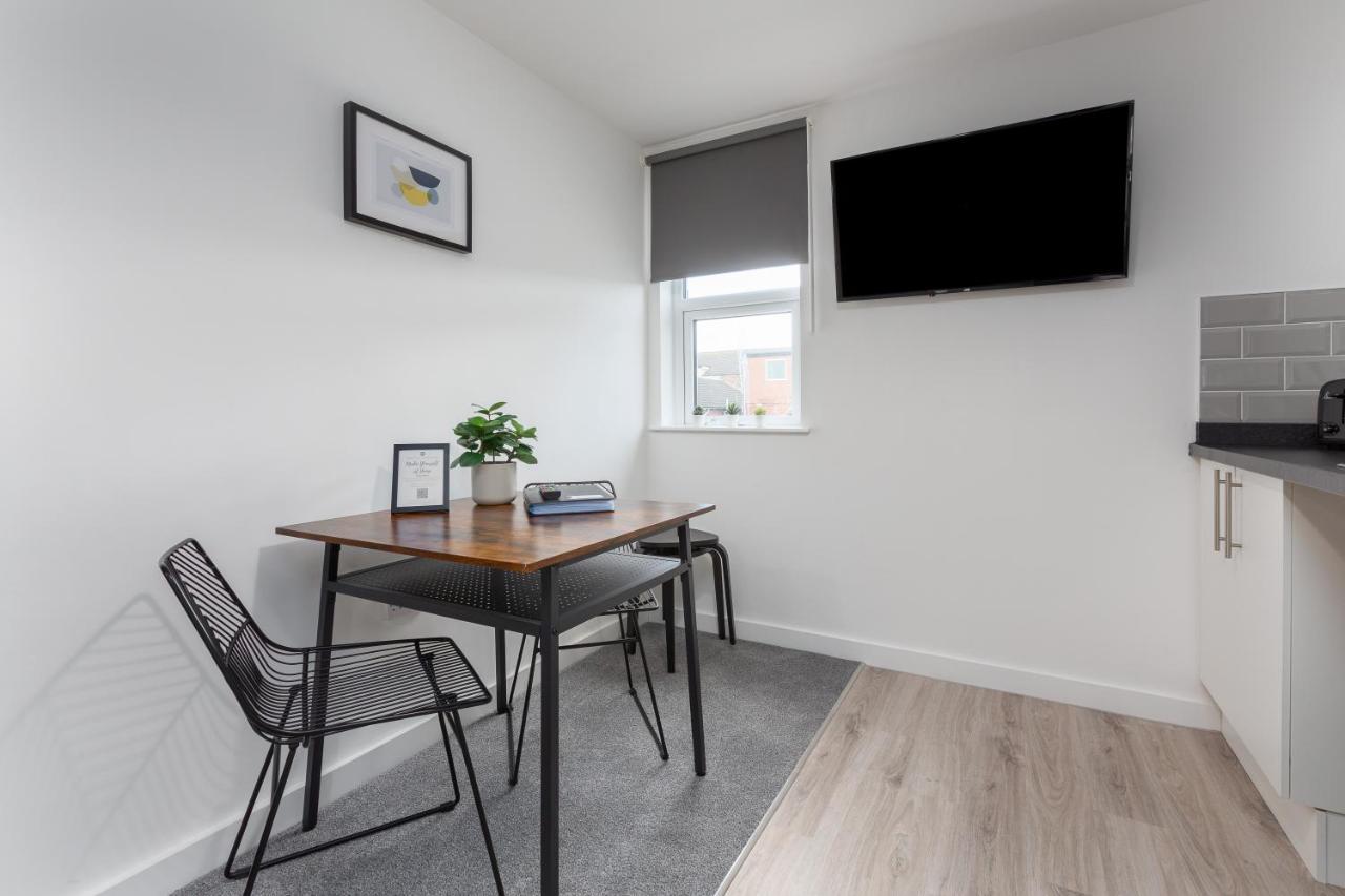 Charles Alexander Short Stay - Charnley House Apartments Blackpool Zewnętrze zdjęcie